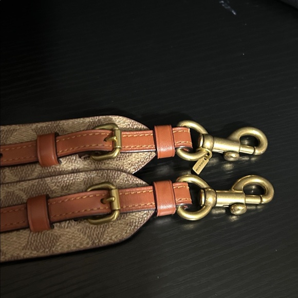 Coach adjustable strap - Picture 5 of 5